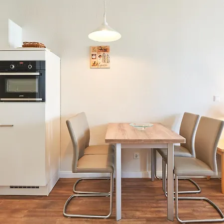 Strandnah In Mit Balkon Und Wlan * Sellin (Rugen)